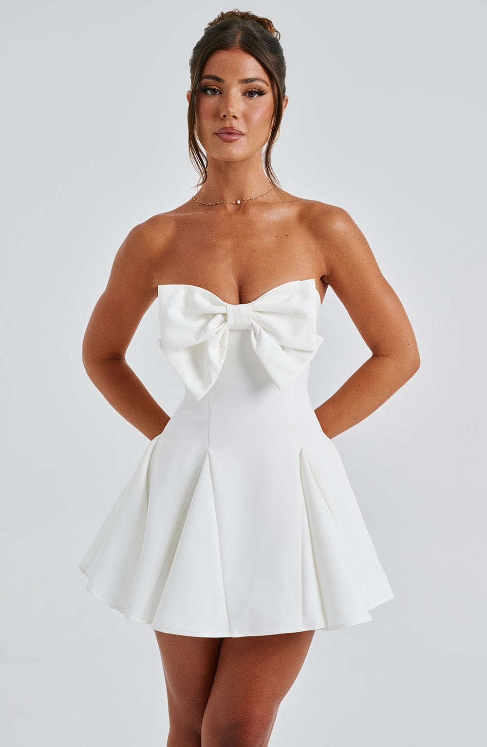Hailey Straploze Playsuit mit Strickdetail